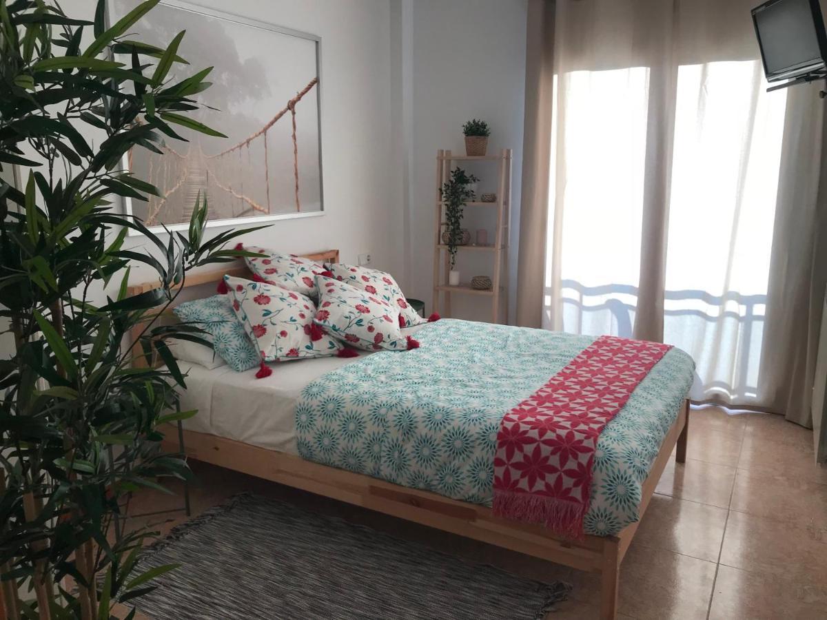 Apartamento Recien Reformado Con Vistas Al Rio Balaguer Bagian luar foto