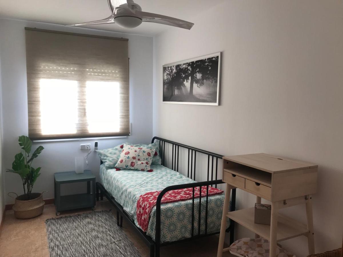 Apartamento Recien Reformado Con Vistas Al Rio Balaguer Bagian luar foto