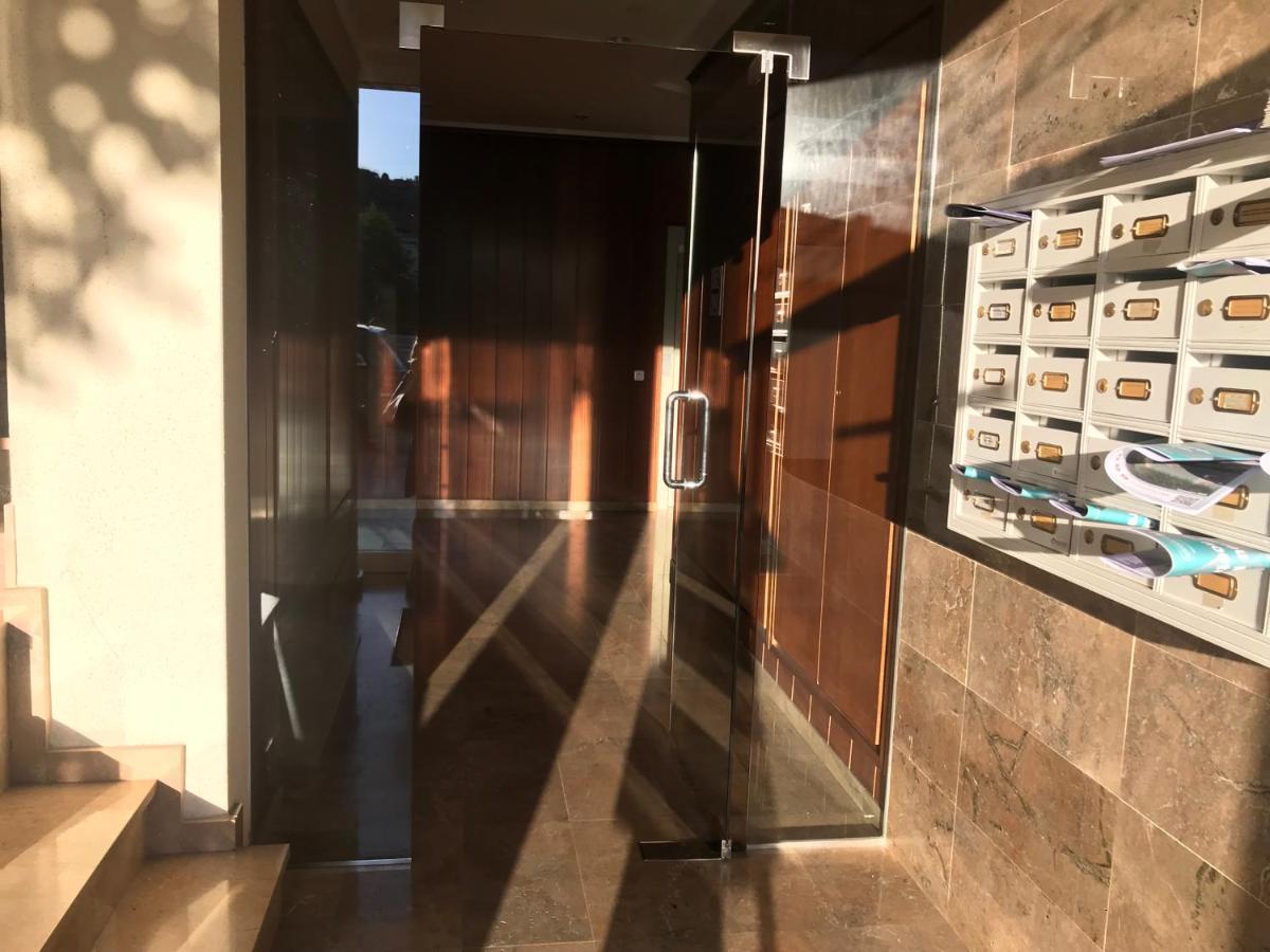 Apartamento Recien Reformado Con Vistas Al Rio Balaguer Bagian luar foto